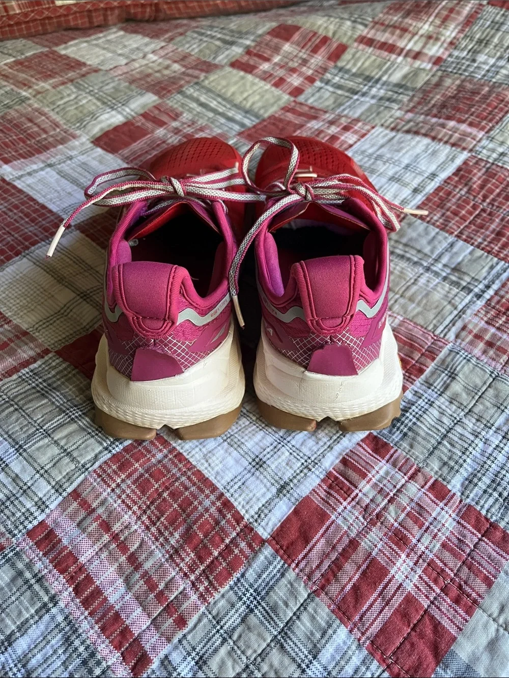Altra Women's Pink and Magenta Running Shoes